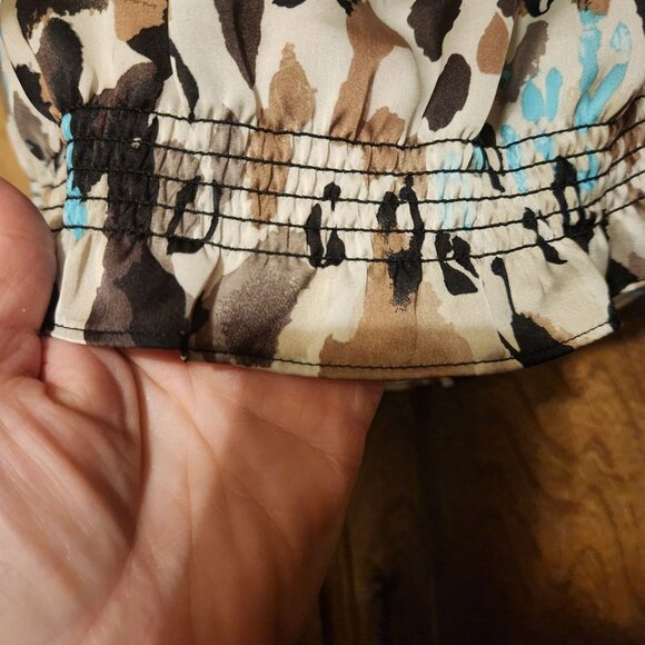 Sleeveless Ruffles Accent Like Silk Material Top Ladies Size Small - Picture 2 of 4